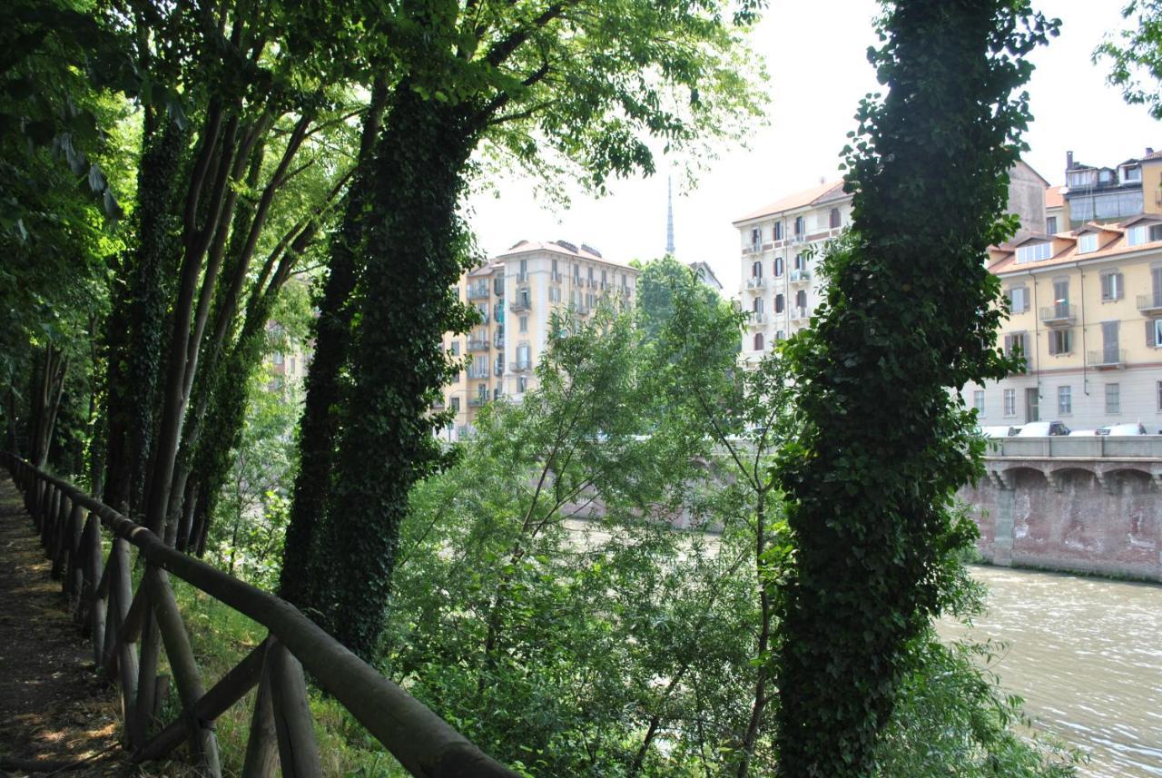 La Casa Dei Libri 22 Apartment Turin Luaran gambar